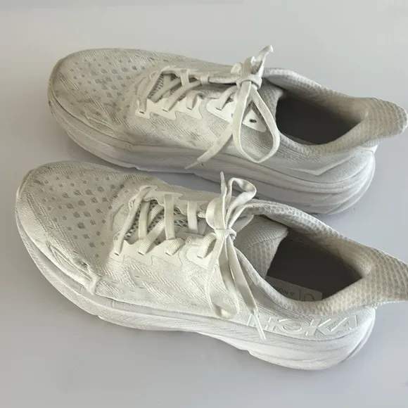 Hoka Clifton 9 Size 9B