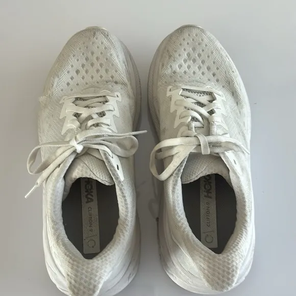 Hoka Clifton 9 Size 9B