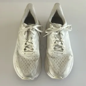Hoka Clifton 9 Size 9B