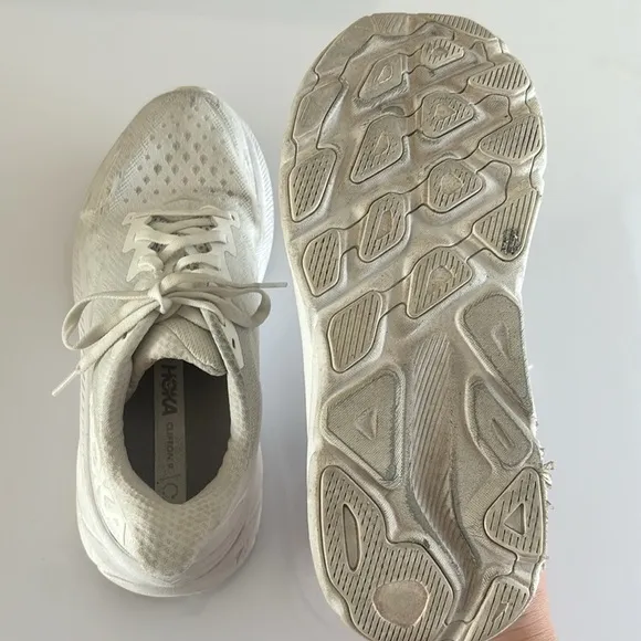 Hoka Clifton 9 Size 9B