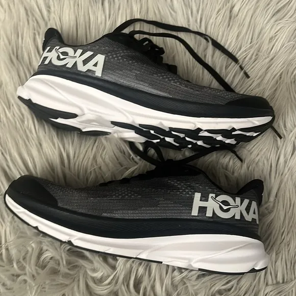 Hoka NIB Black Clifton 9 youth size 4