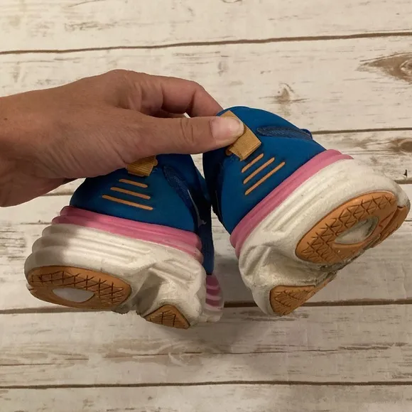 Hoka One One Bondi 8 Coastal Sky All Aboard (Women's) Size 7.5