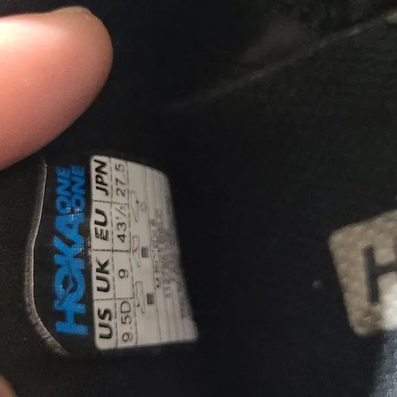 Hoka One One Bondi 8 Running Shoes In All Black Size 9.5 D Mens