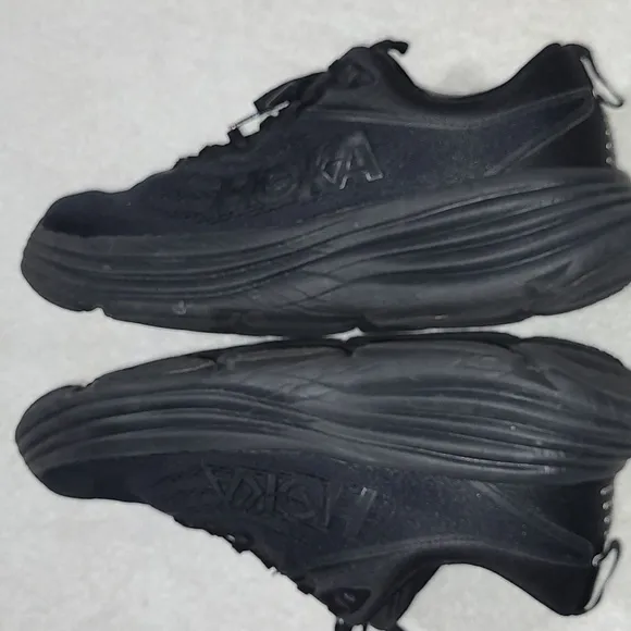 Hoka One One Bondi 8 Running Shoes In All Black Size 9.5 D Mens