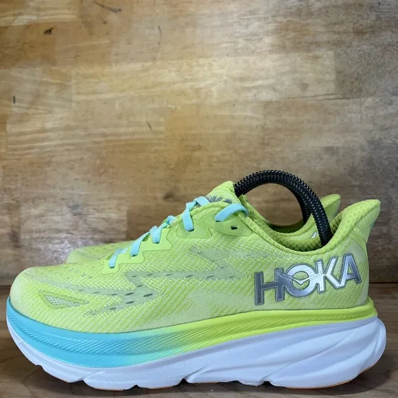 Hoka One One Clifton 9 Womens Size 8.5 Running Shoes Citrus Glow/Sunlit Ocean