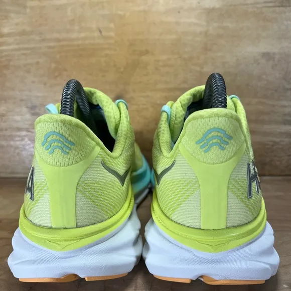 Hoka One One Clifton 9 Womens Size 8.5 Running Shoes Citrus Glow/Sunlit Ocean