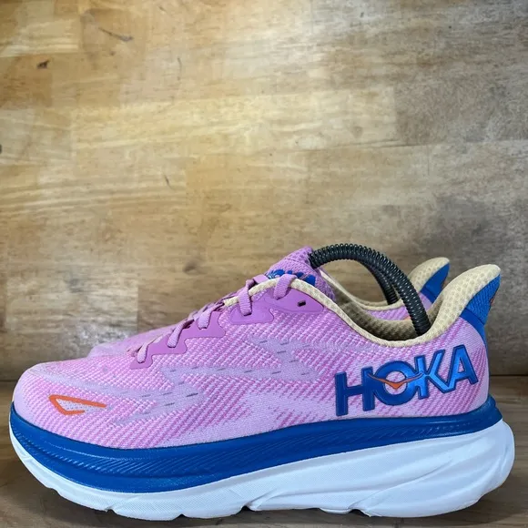 Hoka One One Clifton 9 Womens Sz 9.5 Running Shoes Sneakers Cyclamen Sweet Lilac