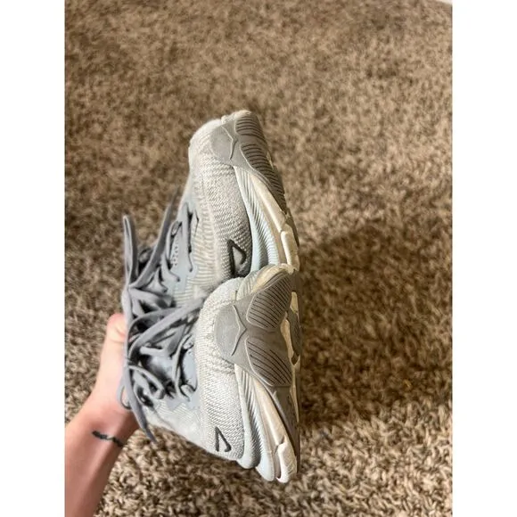 Hoka One One Gray Clifton 5 Running Sneakers Mens Size 9D Athletic Sneakers