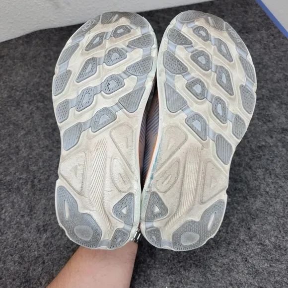 Hoka Womens Shoes 7.5B Clifton 9 Workout Outdoor Athletic Everyday Lighweight