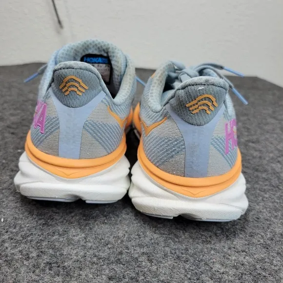 Hoka Womens Shoes 7.5B Clifton 9 Workout Outdoor Athletic Everyday Lighweight