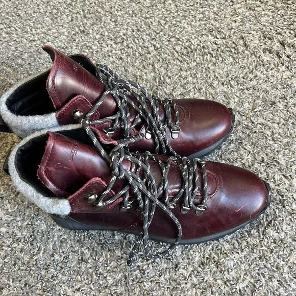 HOOD Rubber Co. Genuine Leather Waterproof Hiking Trail Boots Vibram Sole 9 New