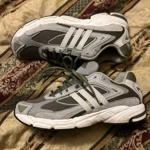 🔥HOT adidas Response CL Army Green Silver Pebble