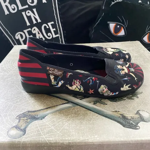 Hot Chocolate Freak Show Retro Vintage Inspired Slip-on Shoes, size 7