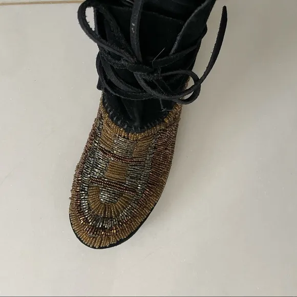 House of Harlow 1960 black suede beaded moccasin booties size 36
