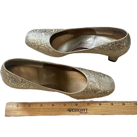 Huggins Shoes Dressy Heels Champagne Silver Gold Embossed Tapestry, size 6.5AAA