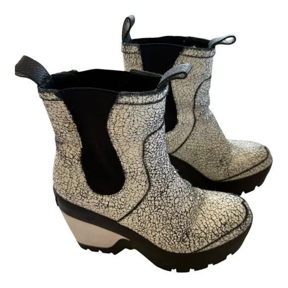 Hunter Boots Chelsea Crackle Leather Black and White Platform Wedge Size 6