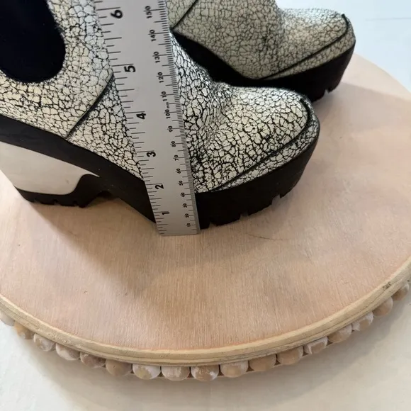 Hunter Boots Chelsea Crackle Leather Black and White Platform Wedge Size 6