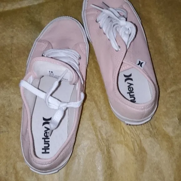 Hurley Women's Pink Casual Shoes