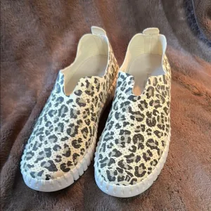 ILSE JACOBSEN Tulip Leopard Print Slip-On Shoes Sz 9