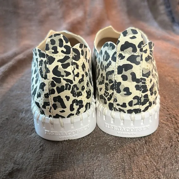 ILSE JACOBSEN Tulip Leopard Print Slip-On Shoes Sz 9