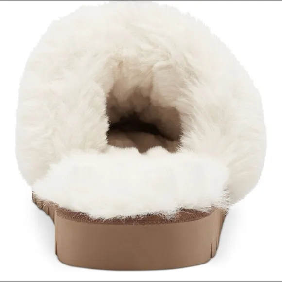 INC International Concepts Ilene cute slippers size 6