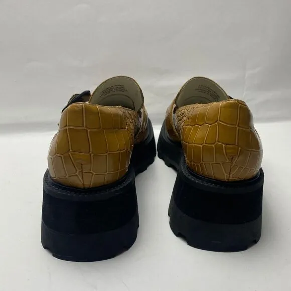 INTENTIONALLY BLANK Toronto Croc Embossed Loafer In Tan Size 6