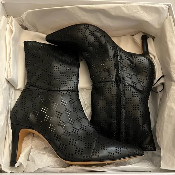 IRO Paris Black Laser.Cut Out Ankle Boots 6