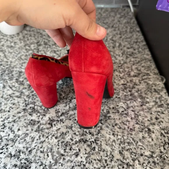 Isaac Mizrahi | Suede Leopard Print Bow Pumps Size 8