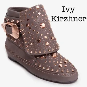 Ivy Kirzhner Gray Leather Rose Gold Studded Adobee Moccasin Boots Heels Size 8