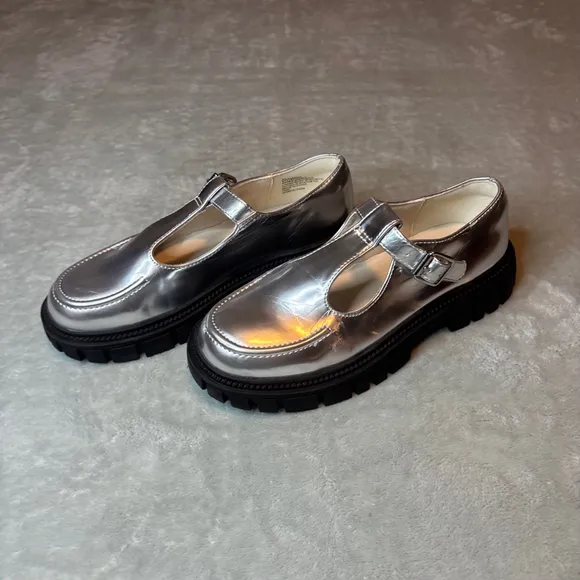 J.Crew Girls’ Lug-Sole T-Strap Shoes NWOT Silver Black Chunky Mary Jane Size 1