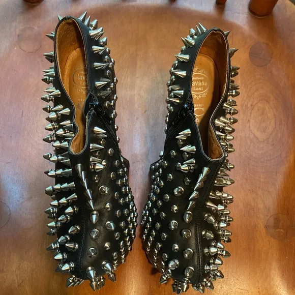 Jeffrey Campbell SHADOW-SPK Metal Spike Cantilever Heel Shoes Women's Size 6