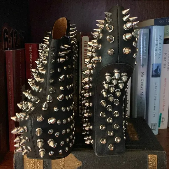 Jeffrey Campbell SHADOW-SPK Metal Spike Cantilever Heel Shoes Women's Size 6