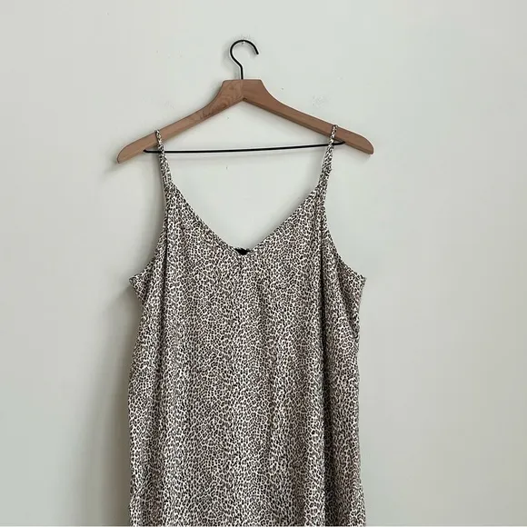 JENNI KAYNE  Leopard Slip Dress Size XXL Quiet Luxury Animal Print V-neck Maxi