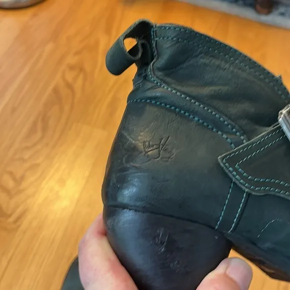 John Fluevog East End Porter Buckled Ankle boots Size 5.5 peacock