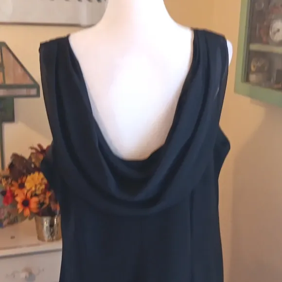 Jones New York Black Evening Dress. Quiet Luxury. Cocktail. Date Night.