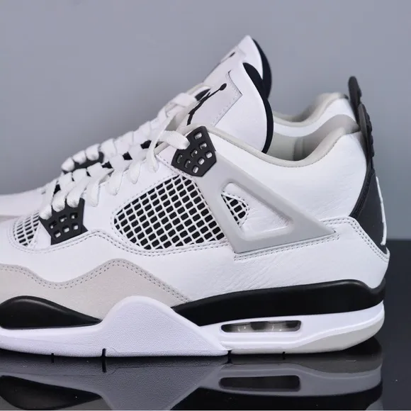 Jordan 4 Military Black Air Sneakers