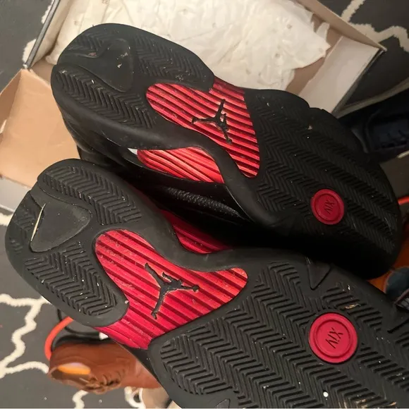 Jordan last shot xiv  Men's Black and Red Sneakers