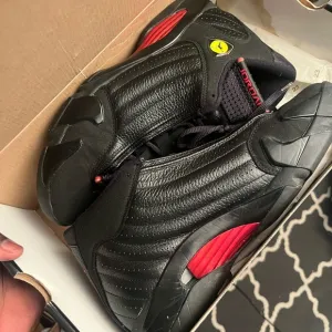 Jordan last shot xiv  Men's Black and Red Sneakers