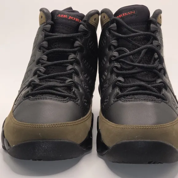 Jordan Men's Black and Brown Sneakers