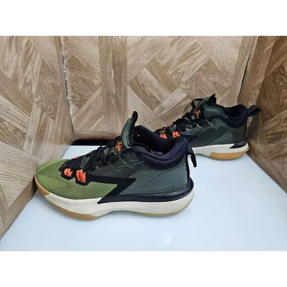 Jordan Women's Zion 1 Let's Dance Green Shoe's Size 8.5. GS 7y