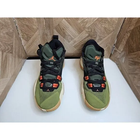 Jordan Women's Zion 1 Let's Dance Green Shoe's Size 8.5. GS 7y