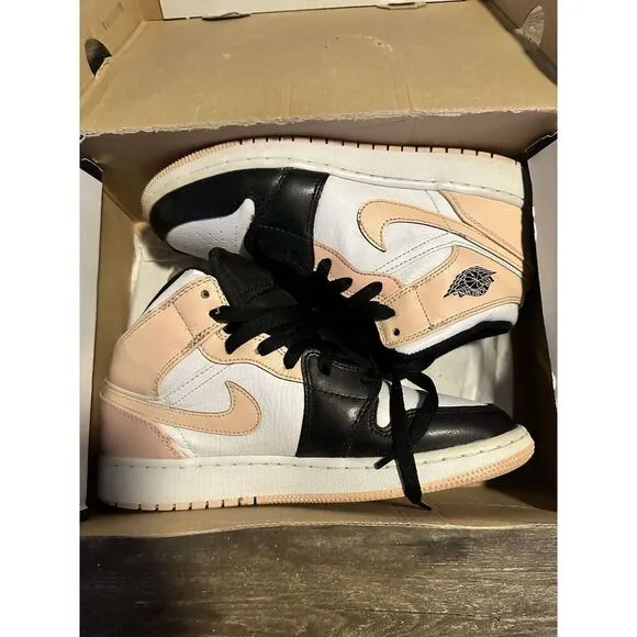 Jordan 1 Mid - Arctic Orange black Toe (GS), Youth Size 5.5
