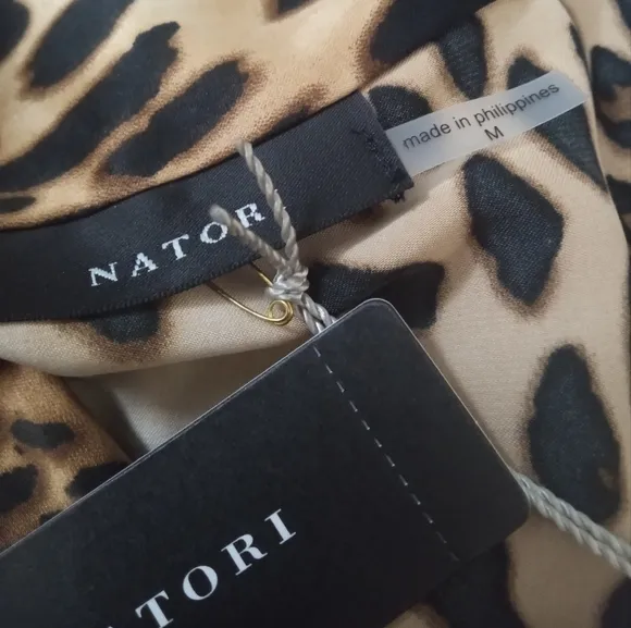 🆕⭐Josie Natori luxury leopard pajamas