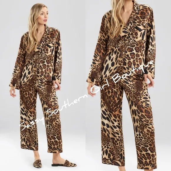 🆕⭐Josie Natori luxury leopard pajamas