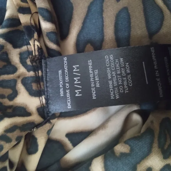 🆕⭐Josie Natori luxury leopard pajamas