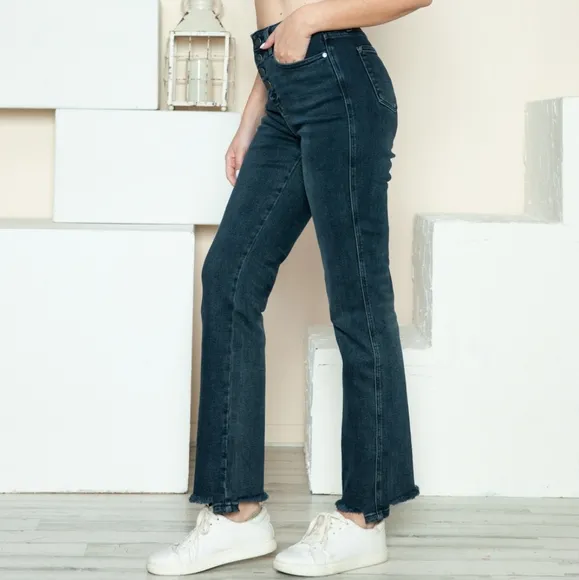 Judy Blue High-Ris Button Fly Boyfriend Jeans Straight Leg Torn Hem Denim Pants