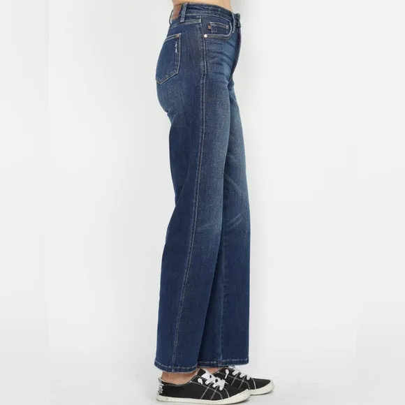 Judy Blue Tummy Control High-Rise Stretch Jeans Denim Mom Straight Leg Pants