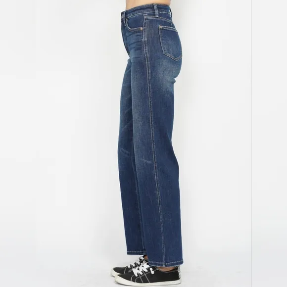 Judy Blue Tummy Control High-Rise Stretch Jeans Denim Mom Straight Leg Pants