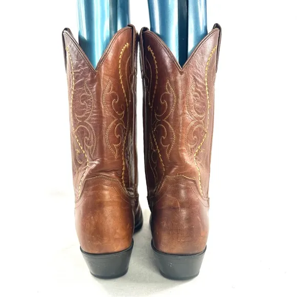 Justin Women Size 9.5 Brown Leather Western Boot 4936  Imperfect printed inside