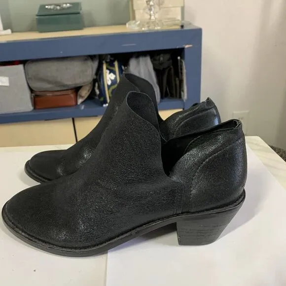 KDB black genuine leather ankle boots booties sz 7 womens